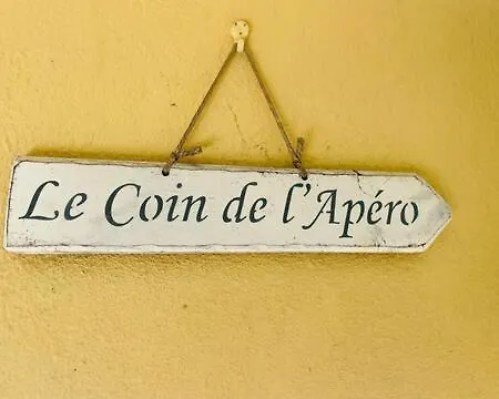 Eden Housse Villa, Pool, 2 Min To Beaches 度假居