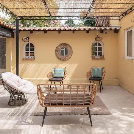 度假居 Eden Housse Villa, Pool, 2 Min To Beaches