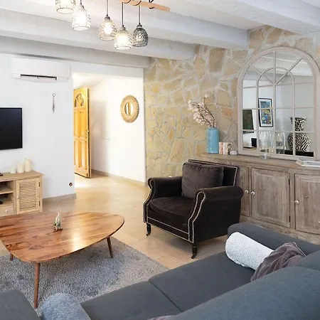 בית נופש Eden Housse Villa, Pool, 2 Min To Beaches *