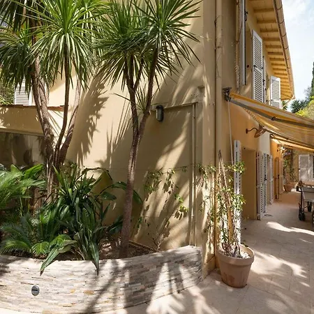 Eden Housse Villa, Pool, 2 Min To Beaches